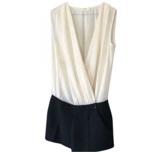 Blue Mint Blue & White Tuxedo Style Ruffle Neck Romper Sz Small Women - Picture 2 of 8